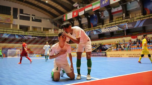 Timnas Futsal Indonesia saat mengalahkan Vietnam 7-5 di perempat final. (