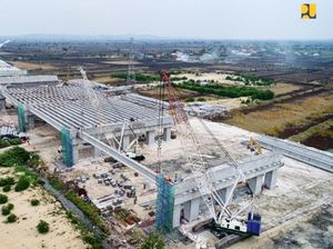 Dikejar Rampung Akhir Tahun, Proyek Tol Krian-Manyar Capai 70% Dikejar Rampung Akhir Tahun, Proyek Tol Krian-Manyar Capai 70%
