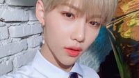 Lihat Gantengnya Felix Stray Kids yang Pernah Masuk Nominasi Pria Tertampan