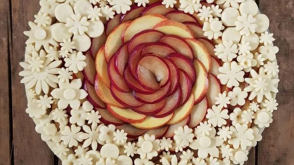 Cantiknya, Ragam Pie Dalam Warna-warni yang Artistik