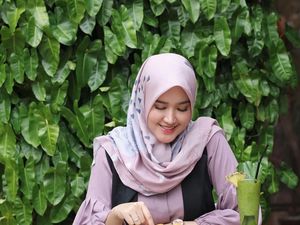 Intip Kulineran Istri Cantik Tommy Kurniawan yang Baru Saja Melahirkan Intip Kulineran Istri Cantik Tommy Kurniawan yang Baru Saja Melahirkan