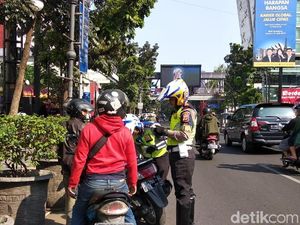 Biar Jera, Polisi Harap Hakim Beri Sanksi Maksimal Pelanggar Parkir Biar Jera, Polisi Harap Hakim Beri Sanksi Maksimal Pelanggar Parkir