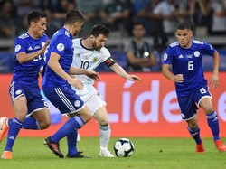 Bertanding di Stadion Mineirao, Belo Horizonte, Brasil, Kamis (20/6/2019) pagi WIB, Argentina mengambil kendali permainan dari Paraguay sejak menit pertama. Pedro Vilela/Getty Images.
