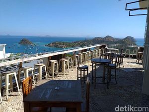 La Cecile: Makan Nasi Kolo Tibu Lezat Dengan Panorama Lautan