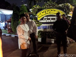 Tito Karnavian dan Hendropriyono Melayat Putra Ketua MA