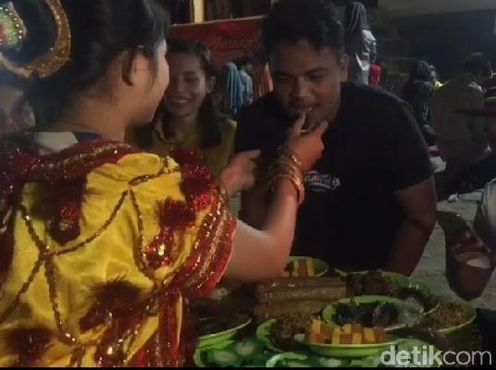 Para Jomblo, Ada Tradisi Ajang Cari Jodoh di Buton Tengah Para Jomblo, Ada Tradisi Ajang Cari Jodoh di Buton Tengah