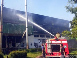 Pabrik Pengolahan Teh PTPN di Sukabumi Terbakar