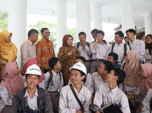 Pemkab Serang Beri Beasiswa Universitas Negeri untuk Warga Miskin