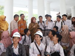 Pemkab Serang Beri Beasiswa Universitas Negeri untuk Warga Miskin