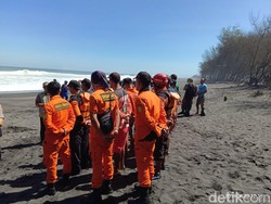 Pencarian Eks Pemain Persis Solo yang Hilang di Pantai Bantul Disetop
