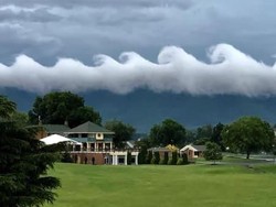 Waspada Cuaca Ekstrem di Jatim Dampak Fenomena Equatorial Kelvin