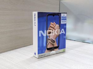 Unboxing Nokia 4.2, Ponsel Android One Harga Rp 2 Jutaan Unboxing Nokia 4.2, Ponsel Android One Harga Rp 2 Jutaan