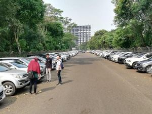 Parkir Kampus yang Dinilai Terlalu Mahal untuk Mahasiswa