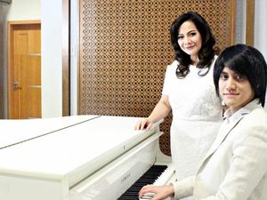 Terlilit Utang Rp 17 M, Kevin Aprilio Diminta Memes Jadi Musisi Saja Terlilit Utang Rp 17 M, Kevin Aprilio Diminta Memes Jadi Musisi Saja