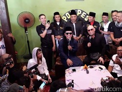 Kisah Deddy Corbuzier Lahir dari Keluarga Multi Religi