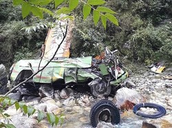 Bus Terjun ke Jurang Sedalam 150 Meter di India, 44 Orang Tewas