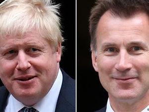 Boris Johnson dan Jeremy Hunt Bertarung Jadi Perdana Menteri Baru Inggris