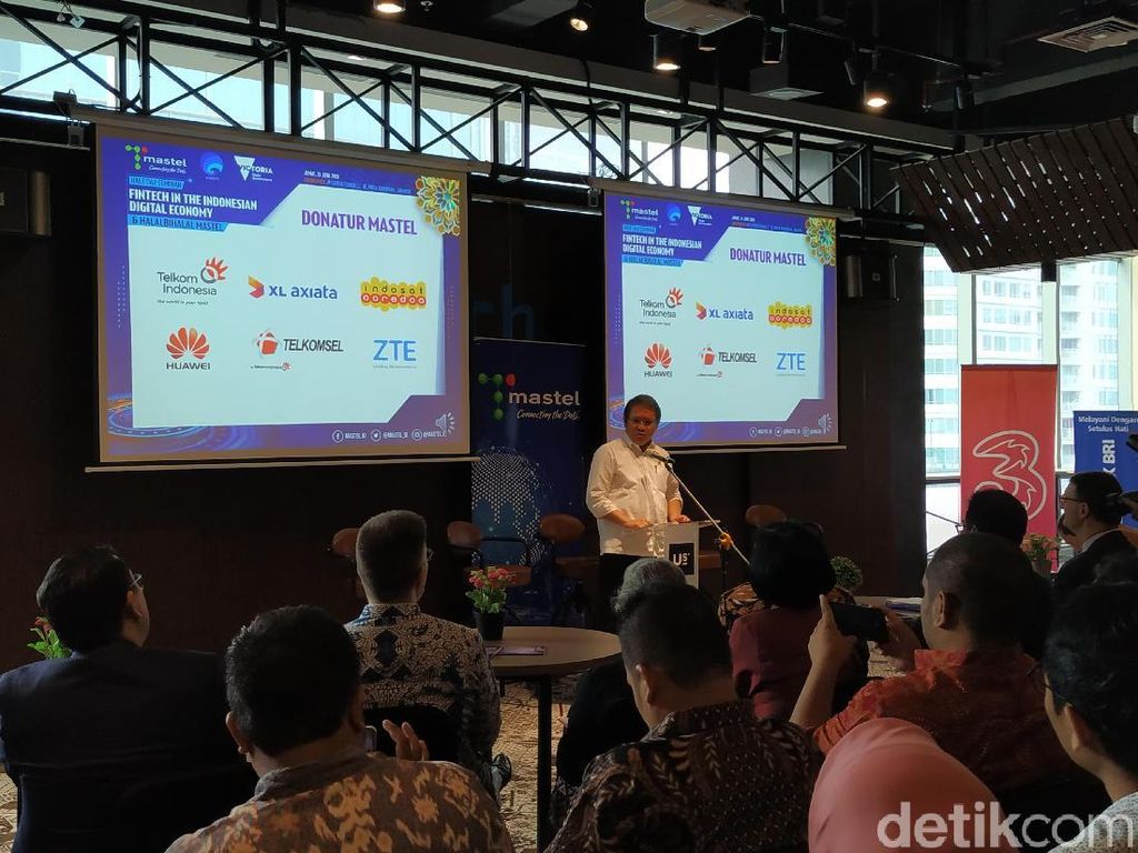 Soal Daftar Medsos Pakai Nomor HP, Menkominfo Surati Zuckerberg Soal Daftar Medsos Pakai Nomor HP, Menkominfo Surati Zuckerberg
