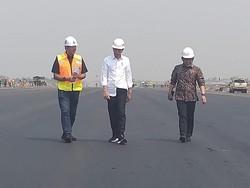 Ulang Tahun, Jokowi Tinjau Runway Baru di Bandara Soekarno-Hatta