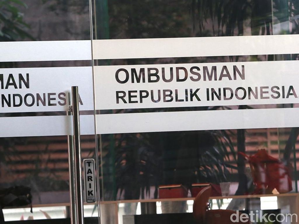 Pengungsi Keluyuran di Trotoar Jadi Catatan Ombudsman Pengungsi Keluyuran di Trotoar Jadi Catatan Ombudsman