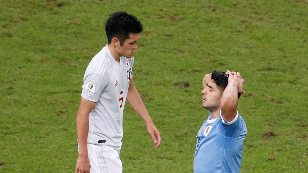 Luis Suarez saat laga Uruguay melawan Jepang di Copa America 2019. (Foto: Diego Vara/Reuters)