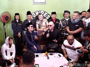 Bebi Romeo Yakin Deddy Corbuzier Mualaf Bukan Karena Wanita Bebi Romeo Yakin Deddy Corbuzier Mualaf Bukan Karena Wanita