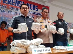 Selundupkan 10 Kg Sabu Via Kalbar, 3 Kurir Jaringan Internasional Ditangkap