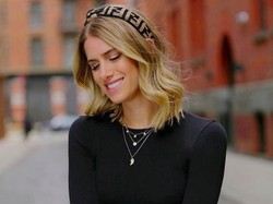 Selebgram Dikritik, Kenang Keluarga yang Meninggal Sambil Promosi Bikini