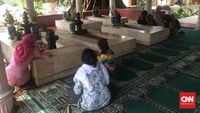 Sowan ke Tiga Makam 'Jagoan' Jakarta