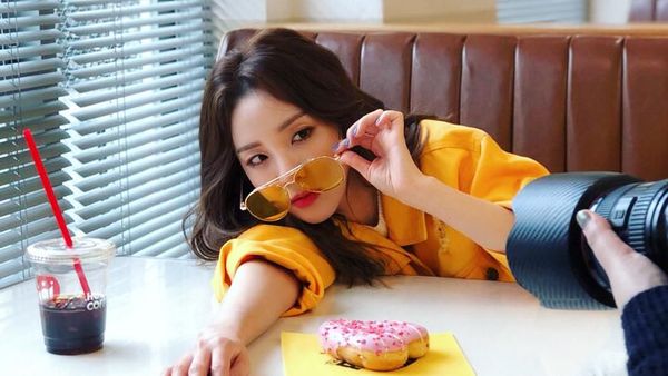 Imutnya Sandara Park, Eks Member 2NE1 Saat Ngemil Donat dan Udang