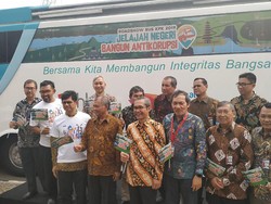 Lepas Bus Roadshow, KPK akan Tularkan Virus Antikorupsi ke 18 Kota di Jatim