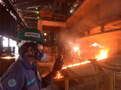 Anjlok 88%, Laba Antam Rp 193 M di 2019