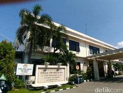 Corona Mewabah, Surabaya Siapkan Draft PPDB Agar Siswa Mudah Daftar Sekolah