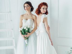 Ibu Mertua Pakai Gaun Pengantin Di Pernikahan Anak, Alasannya Bikin Sedih