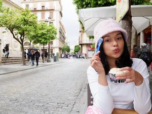 Reaksi Rebecca Klopper Setelah Video Syur 47 Detik Viral Reaksi Rebecca Klopper Setelah Video Syur 47 Detik Viral
