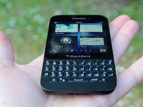 BlackBerry Q5, Ponsel yang Bentuknya Kini Sudah Punah