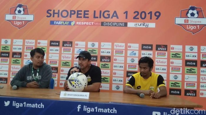 Bhayangkara FC antisipasi laga sulit di markas PSS Sleman. (Foto: Ristu Hanafi/detikSport) Bhayangkara FC antisipasi laga sulit di markas PSS Sleman. (Foto: Ristu Hanafi/detikSport)
