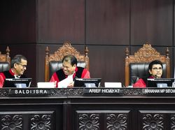 1 Kejadian Beda Kesaksian, Ini Daftar Pertentangan Saksi 01 vs 02 di MK