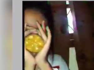 Viral Video Anak-anak Perempuan Berseragam Sekolah Ngelem, Ini Bahayanya