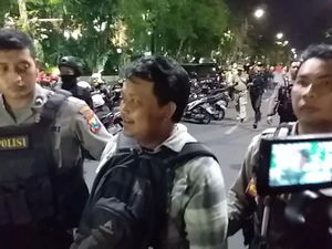 Pria yang Sempat Diamankan pada Demo di Depan Rumah Dinas Risma Dilepas
