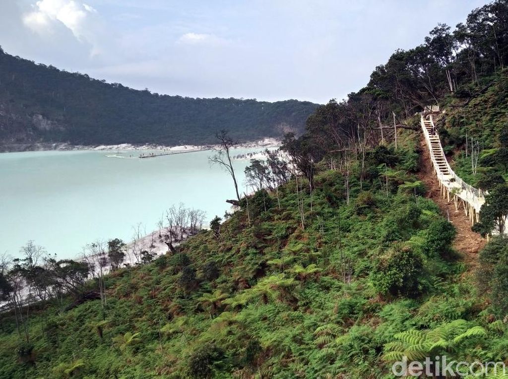 Ini Calon Spot Foto Favorit Wisatawan di Kawah Putih Ini Calon Spot Foto Favorit Wisatawan di Kawah Putih