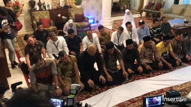 Tanggapan Deddy Corbuzier soal Keyakinan Azka