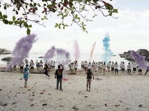Liburan Luar Biasa di Negeri Laskar Pelangi Liburan Luar Biasa di Negeri Laskar Pelangi
