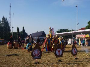 Pagi Hingga Malam, Alun-alun Cilacap Diramaikan Hiburan Rakyat