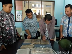Kampus IAIN Jember Digitalisasi Naskah Islam Berumur Ratusan Tahun Kampus IAIN Jember Digitalisasi Naskah Islam Berumur Ratusan Tahun