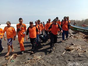 Tenggelam di Pantai Bantul, Anak Eks Pemain Persis Solo Ditemukan Tenggelam di Pantai Bantul, Anak Eks Pemain Persis Solo Ditemukan