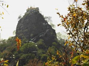 Gunung Poppa, Tempat Para Dewa Bertahta di Myanmar