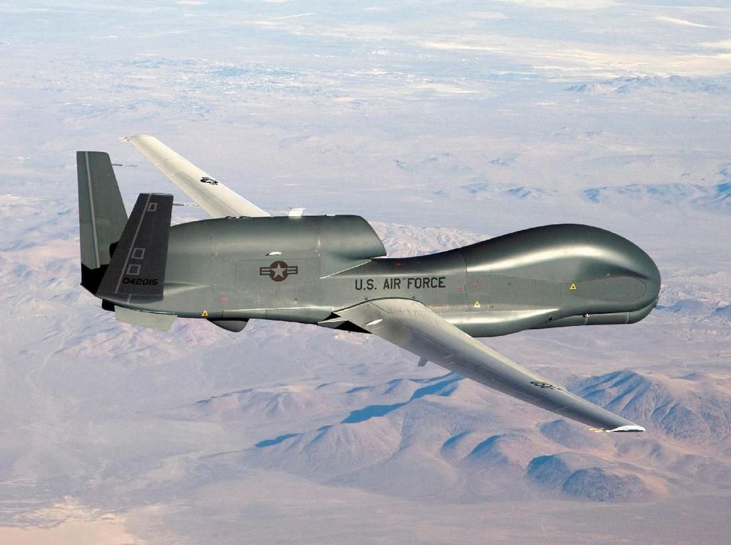 3 Anggota Al-Qaeda Tewas dalam Serangan Drone AS di Yaman 3 Anggota Al-Qaeda Tewas dalam Serangan Drone AS di Yaman