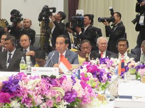 Isu HAM hingga Pekerja Migran Disorot Jokowi di KTT ASEAN Ke-34 Bangkok