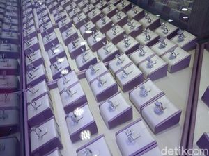 Cerita Calon Pengantin Berburu Cincin Kawin ke Cikini